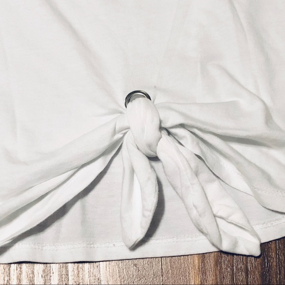 ☄️SOLD☄️Fabletics Front Knot Tie Workout Shirt - Picture 4 of 7